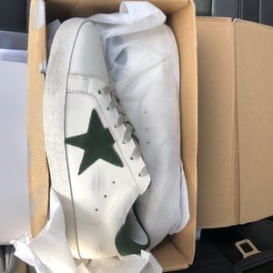 Golden Goose Sneakers